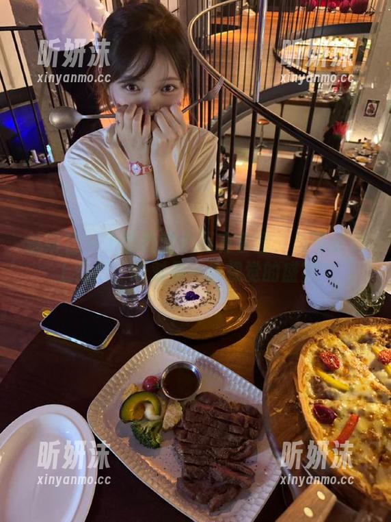 魅妍社-小蕾蕾 魅妍社 - 小蕾蕾甜心写真套图:当可爱遇上性感,绝对是一场视觉的盛宴!